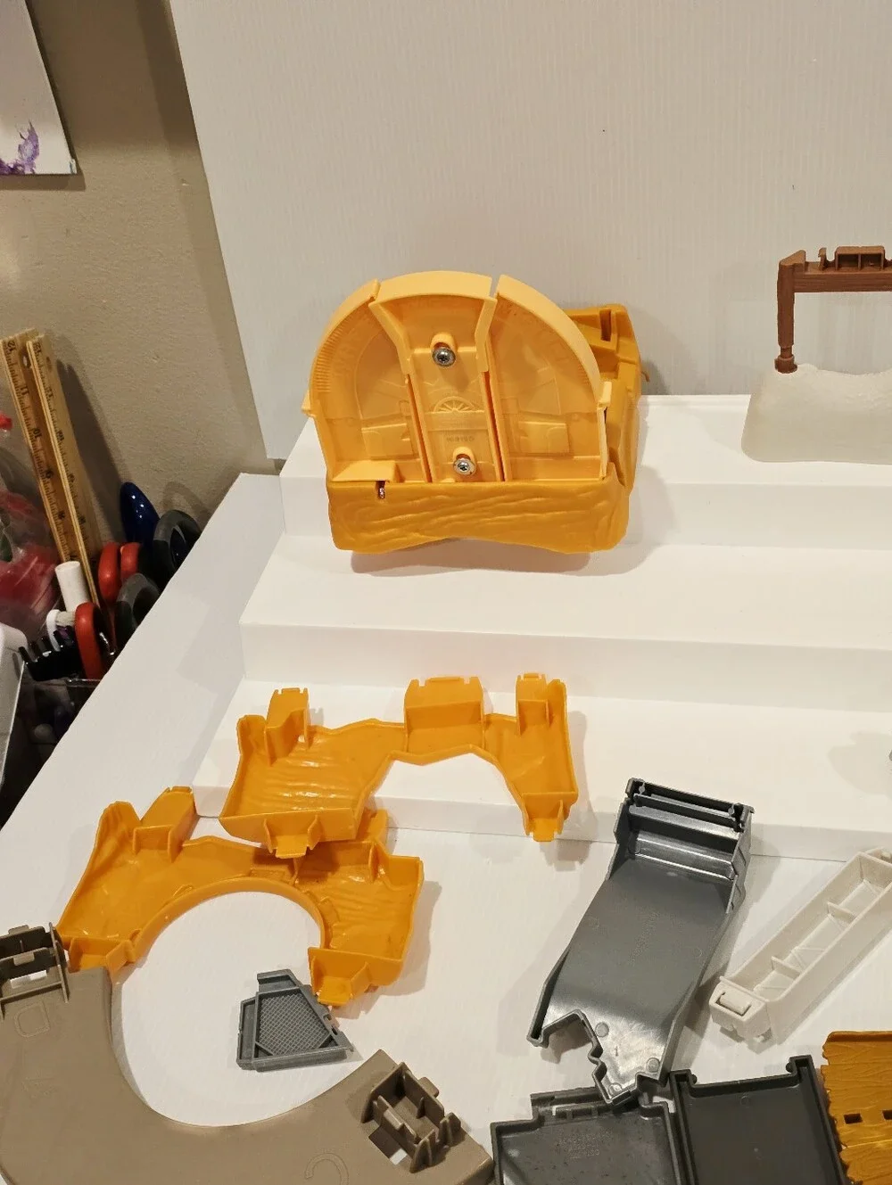 Disney Pixar Cars Playset Replacement Parts Set